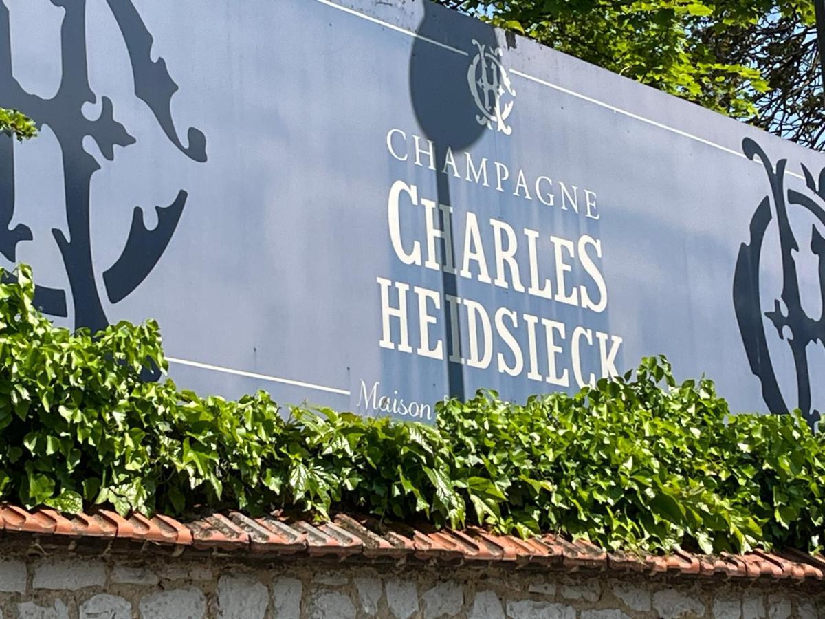 Les Rives Remoises Daire Reims Dış mekan fotoğraf